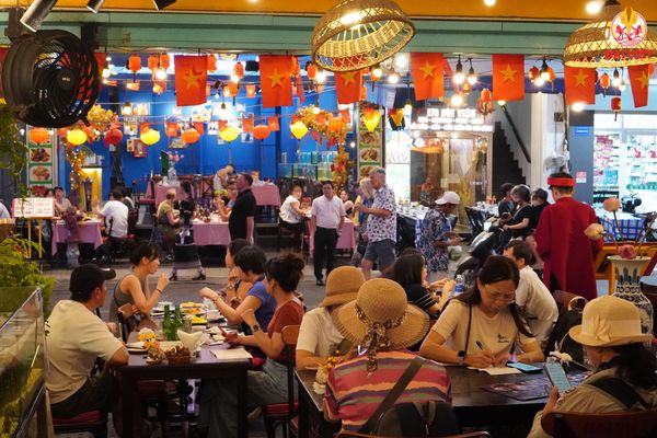 Nhà hàng Đại Việt - địa chỉ ăn ngon quận 1 được đông đảo du khách yêu thích