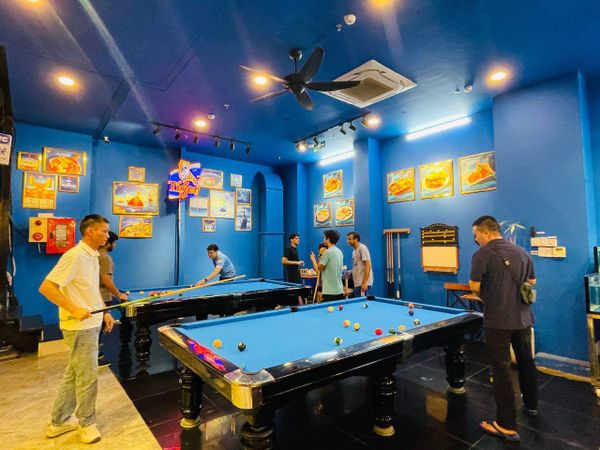 Bàn Bi-da tại sảnh nhà hàng Đại Việt