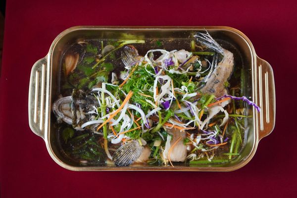 Cá bống mú hấp Hong Kong