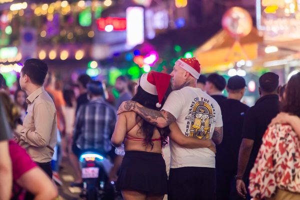 Phố Tây Bùi Viện vào mùa Giáng sinh vô cùng nhộn nhịp