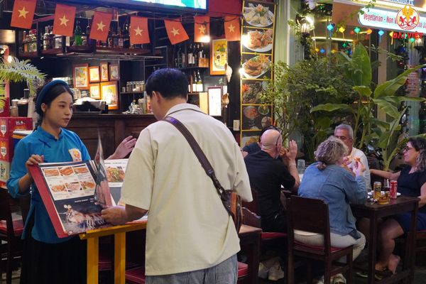 Dai Viet Restaurant - open 24/7