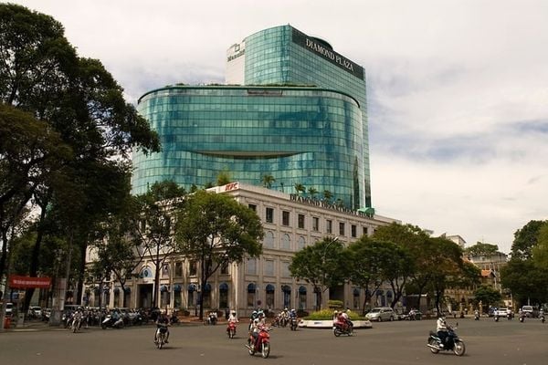 Diamond Plaza