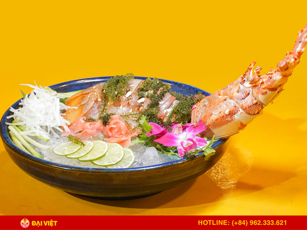 Sashimi tôm hùm bông tại nhà hàng tươi rói, trang trí có gu