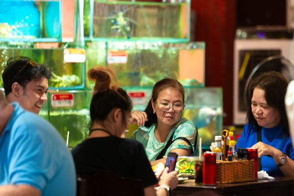 Không gian nhà hàng đậm chất truyền thống nhưng vẫn vô cùng thoải mái, tiện lợi