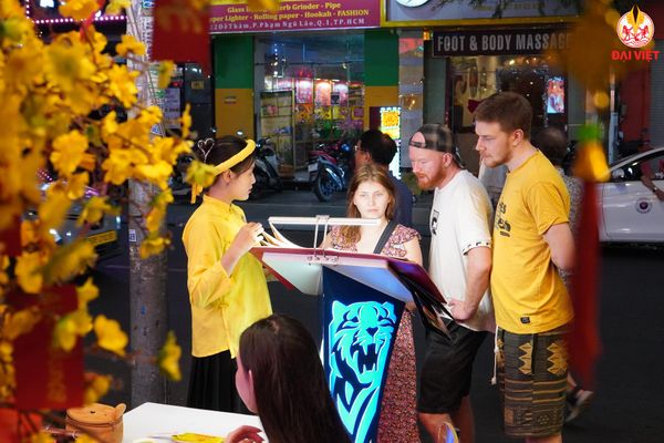 Đến ngay nhà hàng Đại Việt để thưởng thức ẩm thực chuẩn vị Việt ngay giữa lòng Sài Gòn