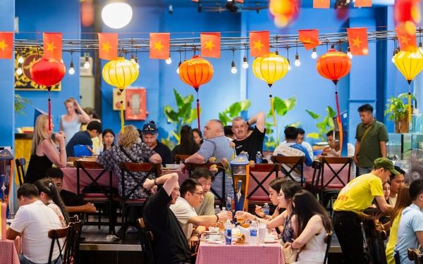 Không gian nhà hàng Gió Biển Đại Việt vừa thoải mái vừa có gu