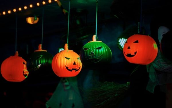 Không khí hóa trang tại Halloween Bùi Viện