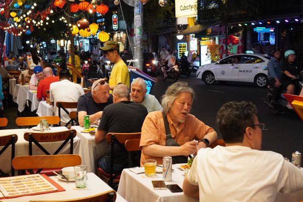 Không gian thoải mái, phù hợp với đa dạng nhóm khách