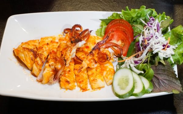 Mực lá nướng muối ớt tại Lúa Đại Việt