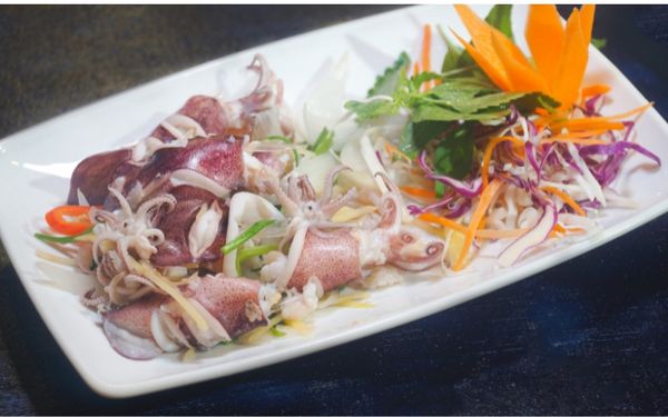 Mực ống hấp hành gừng tại Lúa Đại Việt