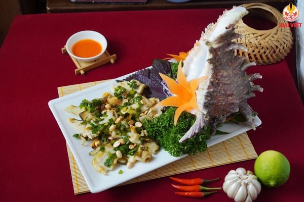 Menu tại Biển Đại Việt vô cùng nhiều món ngon, lạ miệng, hợp khẩu vị số đông