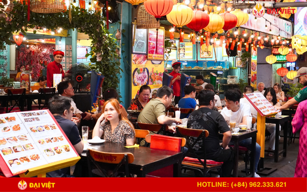 Come to Dai Viet restaurant now to experience delicious food in the heart of Bui Vien