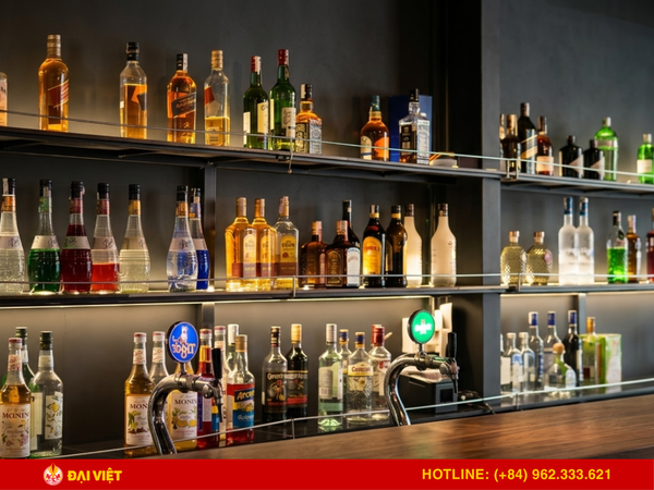 Kho rượu tại nhà hàng phong phú, đa dạng cho du khách lựa chọn