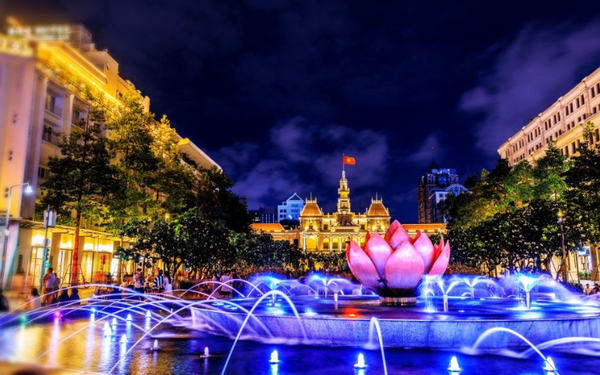 Nguyen Hue Walking Street