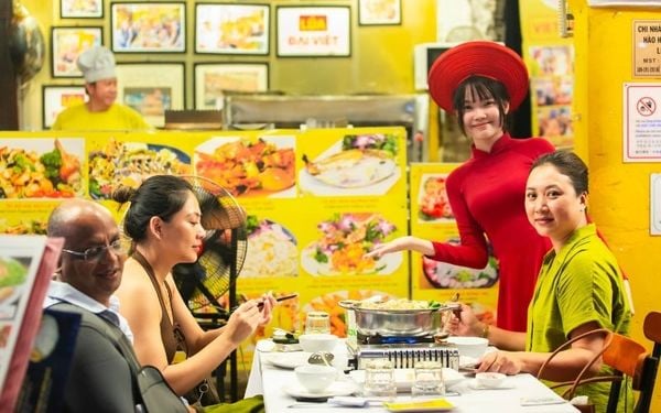 Hệ thống nhà hàng Đại Việt nằm ngay trung tâm quận 1