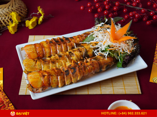 Tôm tích cọp tại nhà hàng thịt chắc, nướng lên thơm lừng