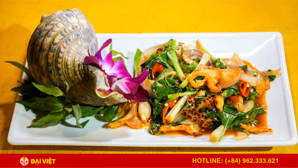 Ốc hoàng hậu xào lá quế thơm lừng