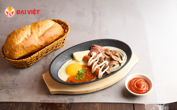 Pan-Fried Assorted Toppings Baguette