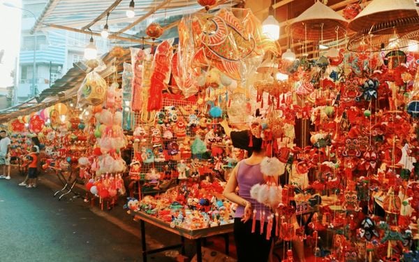 Phố đèn lồng nổi tiếng dịp trung thu tại TPHCM