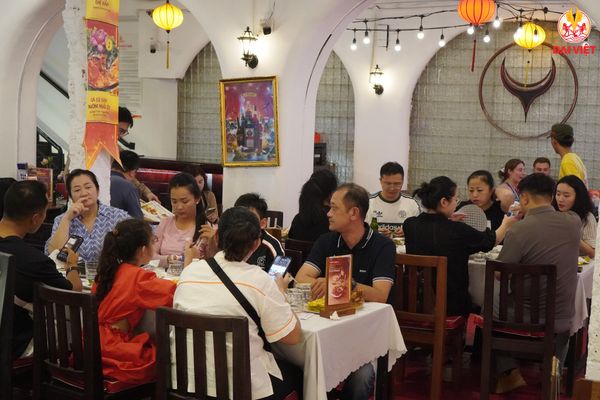 Quý khách đến ngay nhà hàng Gạo Đại Việt để được trải nghiệm ẩm thực ngon dịp Valentine