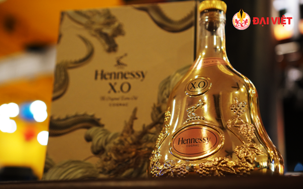 rượu tại nhà hàng đại việt