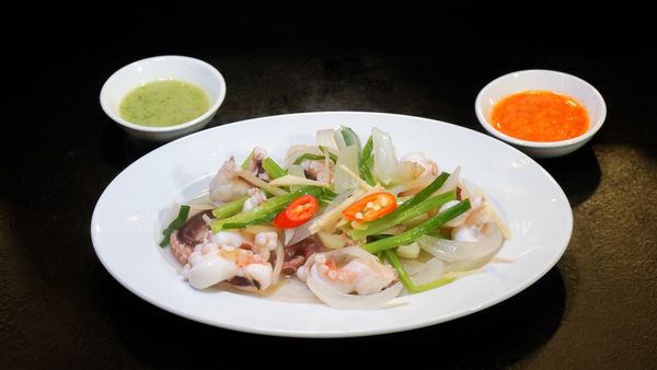 Steamed octopus with ginger