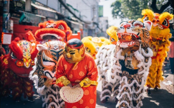 Biểu diễn múa lân dịp Tết Nguyên Tiêu