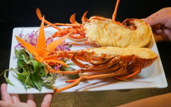 tôm hùm bông đút lò phô mai