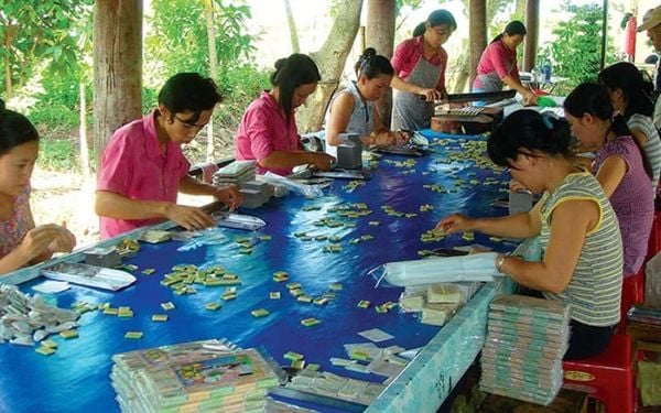 Visitors will have the chance to experience making traditional coconut candy
