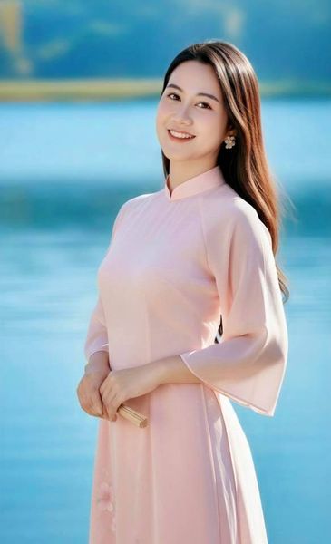 lộ trình đào tạo giọng nói chuẩn sẽ giúp bạn mài giũa viên ngọc quý trong cổ họng để mỗi lời nói ra đều sang trọng và thu hút.