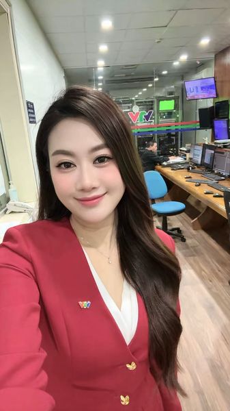 MC Anh Thi – Cầu nối tiếng Việt cho người Việt toàn cầu