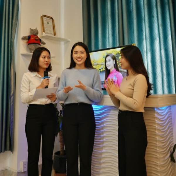 Bí quyết làm chủ giọng nói từ kinh nghiệm thực chiến của MC Anh Thi