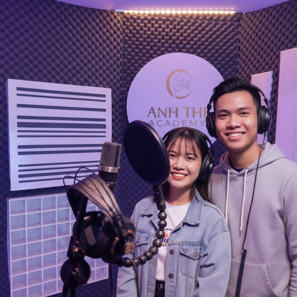 Lợi ích vượt trội khi học luyện giọng online cùng MC Anh Thi