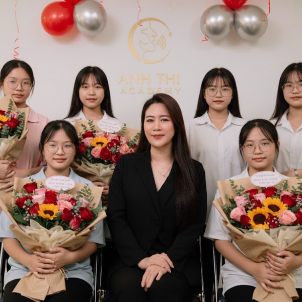 Đăng ký ngay: Trải nghiệm buổi học thử miễn phí khi đăng ký học luyện giọng online cùng MC Anh Thi
