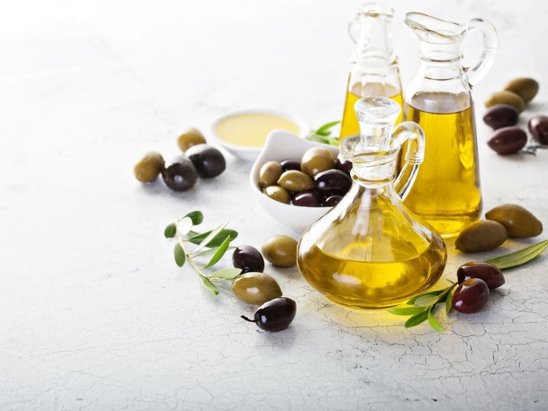 Dầu ô liu thật và dầu ô liu giả: Làm sao để phân biệt?