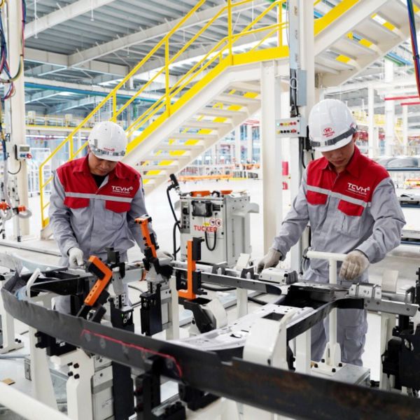 Môi trường công nghiệp cần sử dụng các thiệt bị Bảo hộ lao động