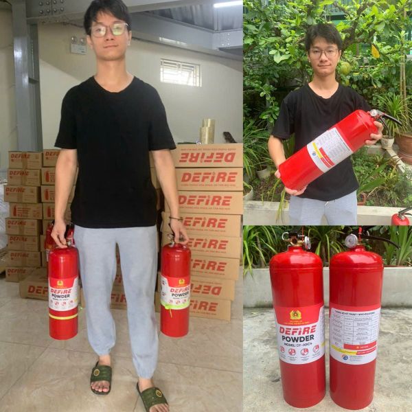 Bình chữa cháy bột ABC 4Kg xách tay đạt tiêu chuẩn bộ công an tại Tiên Lãng