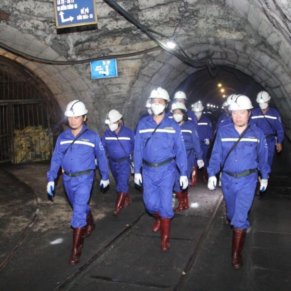 Quần áo đồng phục bảo hộ thợ mỏ Quảng Ninh