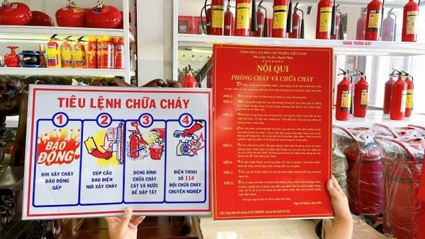 Tiêu lệnh PCCC bằng mica mềm dẻo, in sắc nét, không phai màu