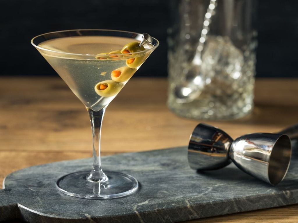 cách phục vụ martini đúng chuẩn