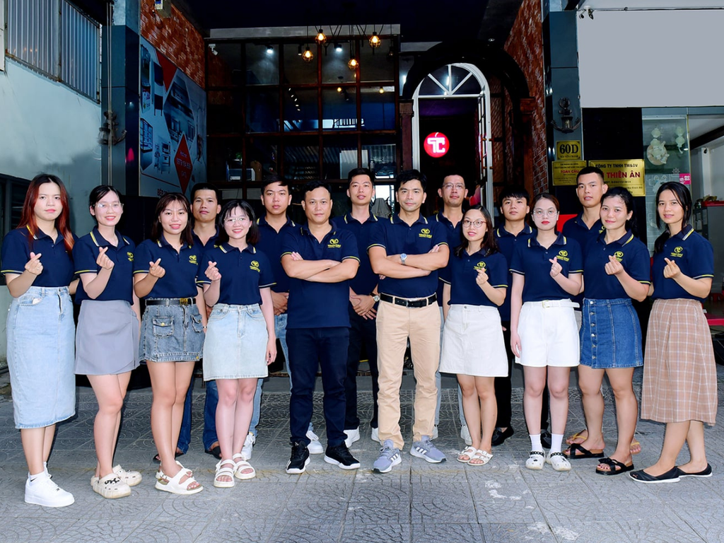 Đội ngũ nhân sự công ty Bếp Toàn Cầu