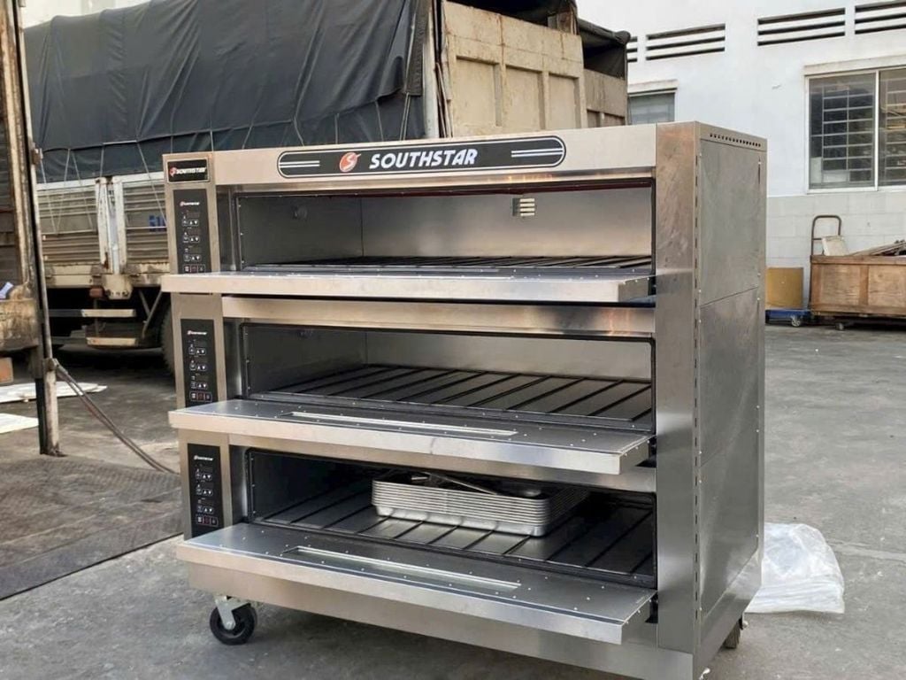 lò nướng bánh mì tầng