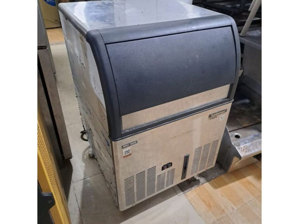 máy làm đá viên scotsman