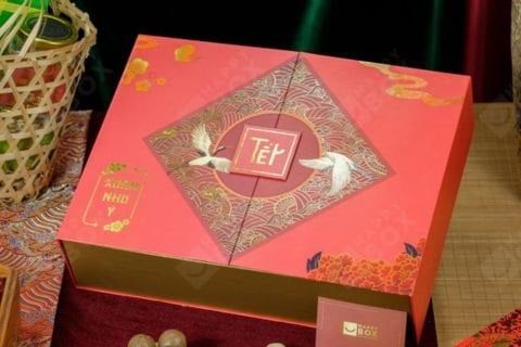In hộp quà tết cao cấp cho đối tác và khách hàng