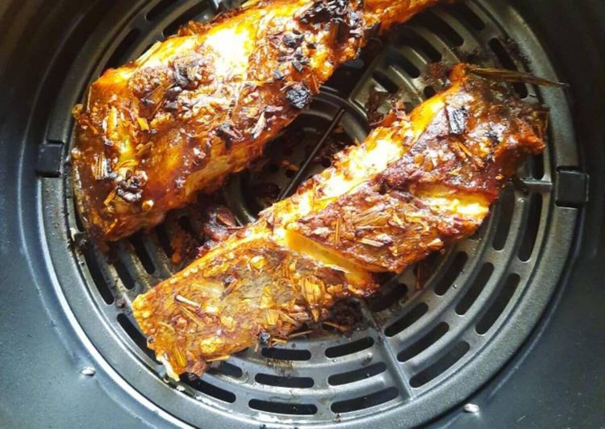 5. Cá Hồi Áp Chảo Bằng Nồi Bear