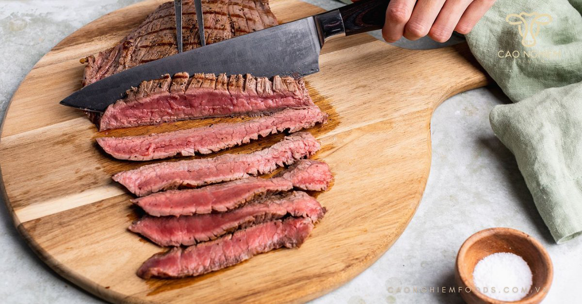 Cách kiểm tra nhiệt độ chín của thịt dựa vào màu sắc của thịt