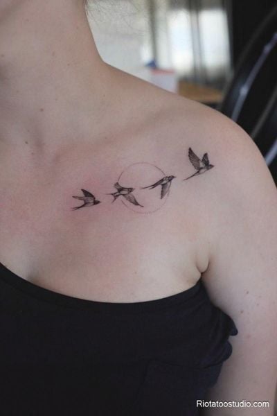 Hình xăm mini chim én