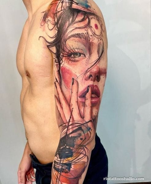 Xăm chân dung bán thực