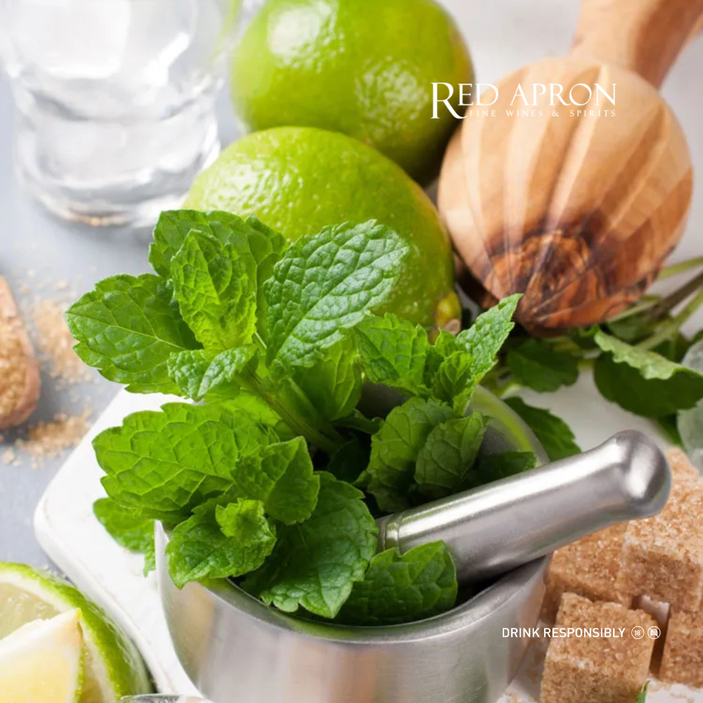 Nguyên liệu pha mojito gồm rum trắng chanh bạc hà đường soda