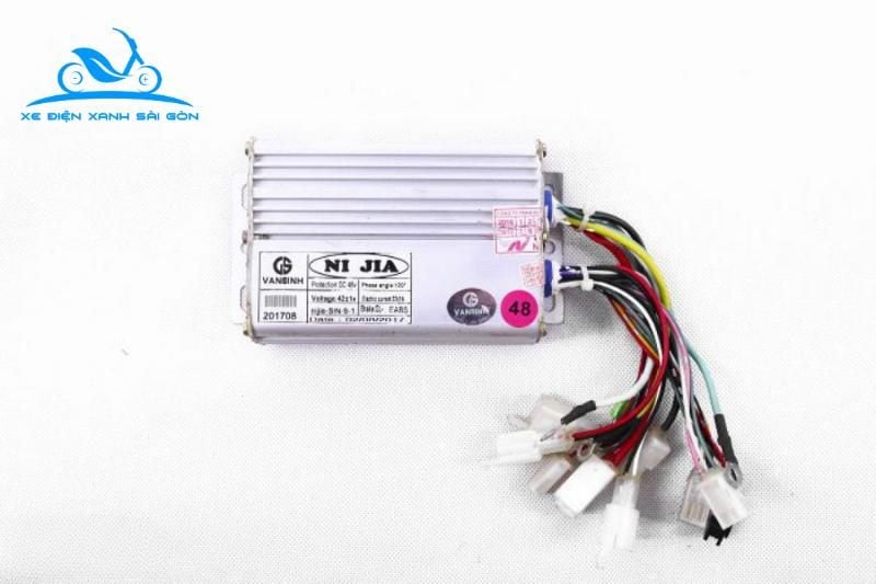 Bộ điều tốc sóng vuông